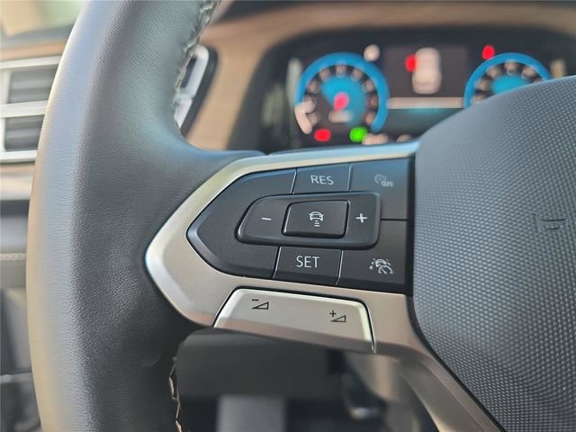 Used 2025 Volkswagen Atlas SE image 26