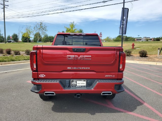 Used 2023 GMC Sierra 1500 AT4 w/ AT4 Premium Package AWD/4WD image 5