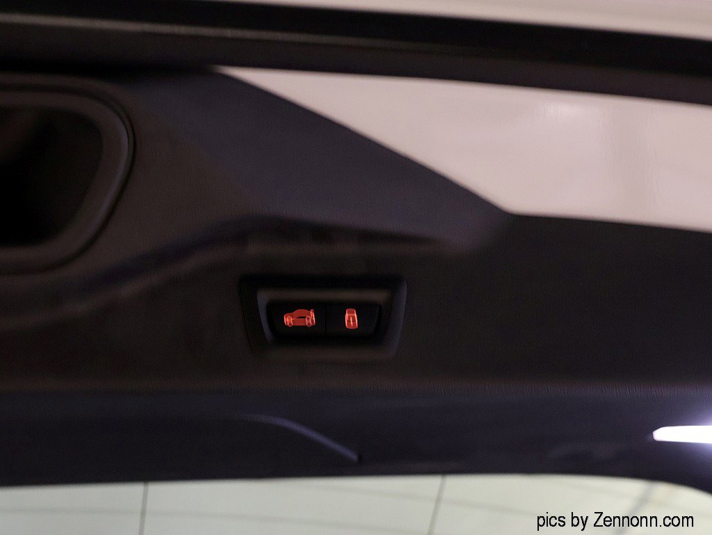 Certified 2024 BMW X7 xDrive40i w/ M Sport Package image 33