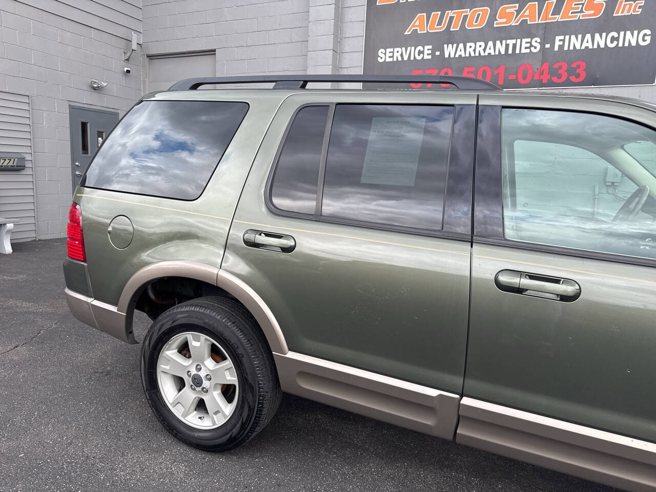 Used 2004 Ford Explorer Eddie Bauer AWD/4WD image 9