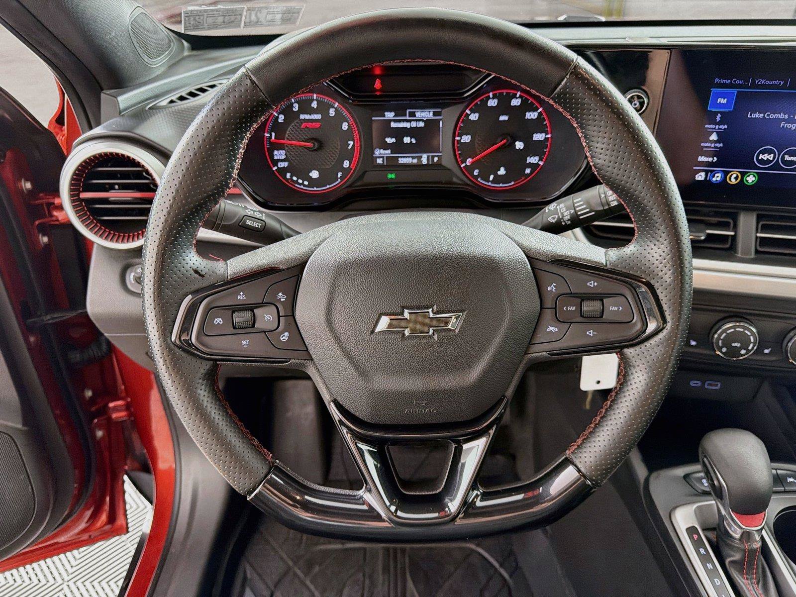 Used 2024 Chevrolet Trax RS w/ Driver Confidence Package FWD image 3