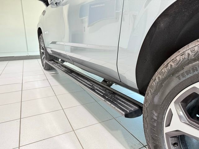 Used 2025 GMC Yukon XL AT4 Ultimate image 10