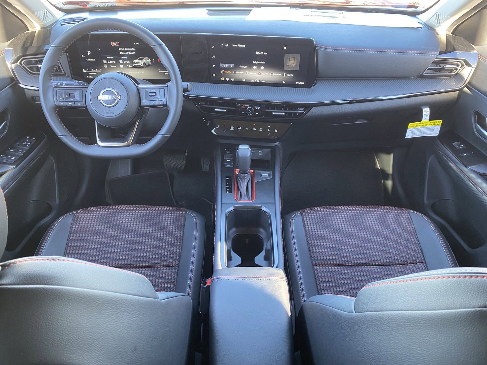 New 2026 Nissan Kicks SR w/ Cold Weather Package FWD image 16