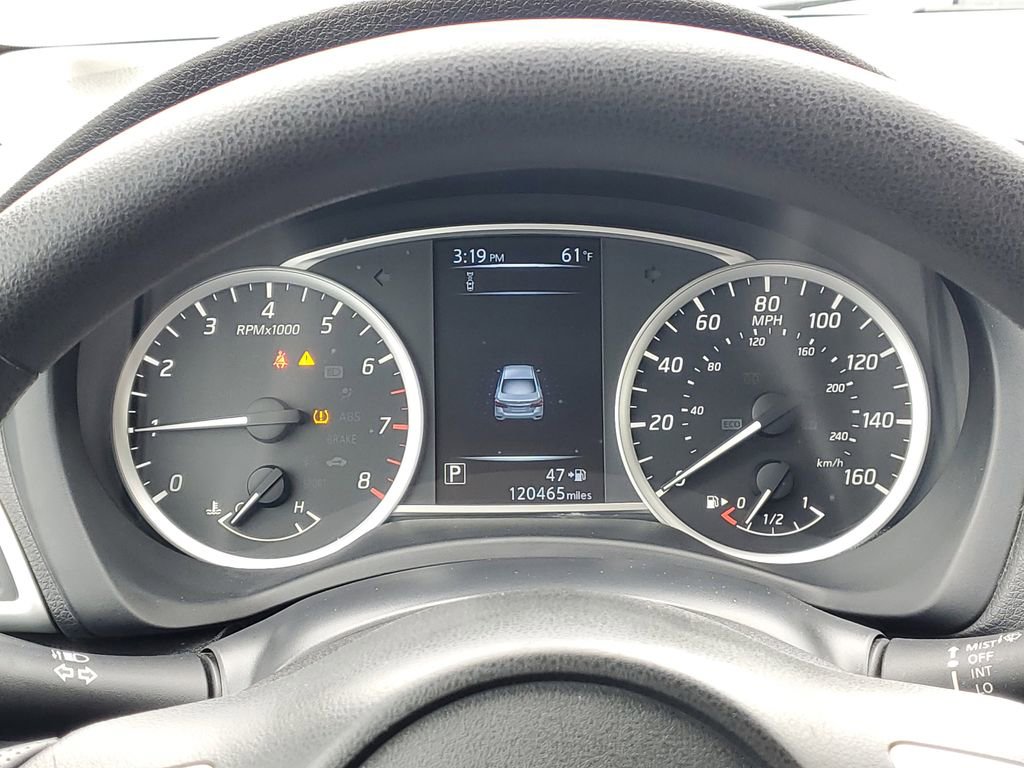 Used 2018 Nissan Sentra S FWD image 11