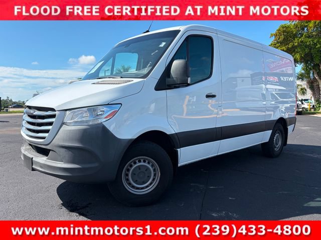 Used 2019 Freightliner Sprinter 2500 RWD image 32