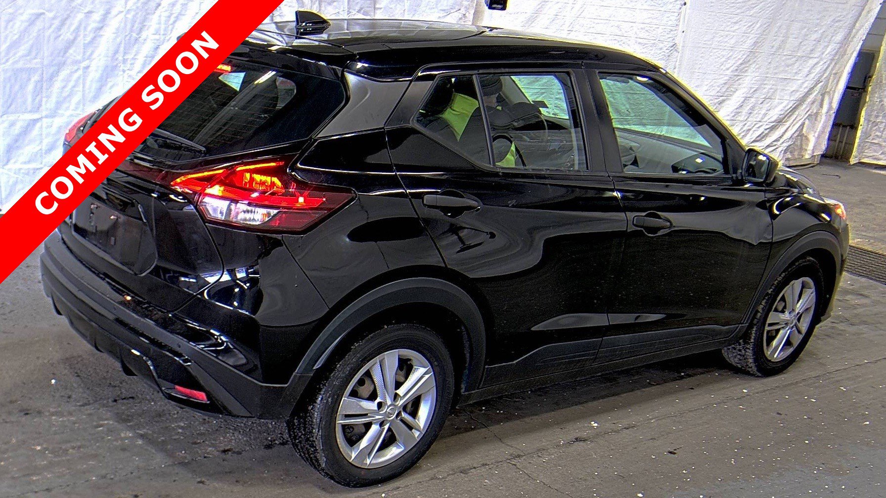 Used 2021 Nissan Kicks S image 4