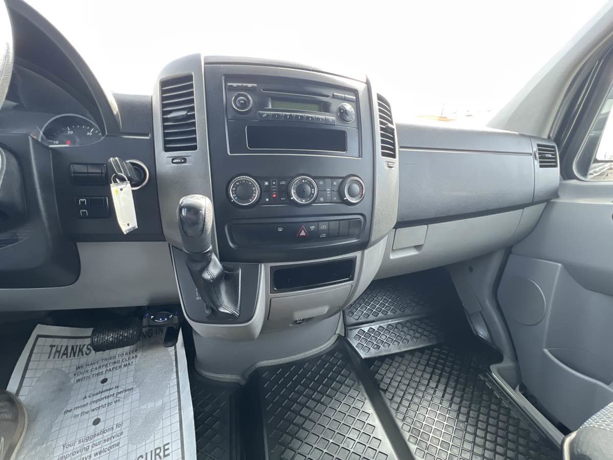 Used 2012 Mercedes-Benz Sprinter 2500 image 11