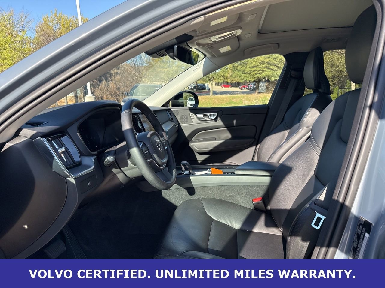 Certified 2024 Volvo XC60 B5 Core image 17