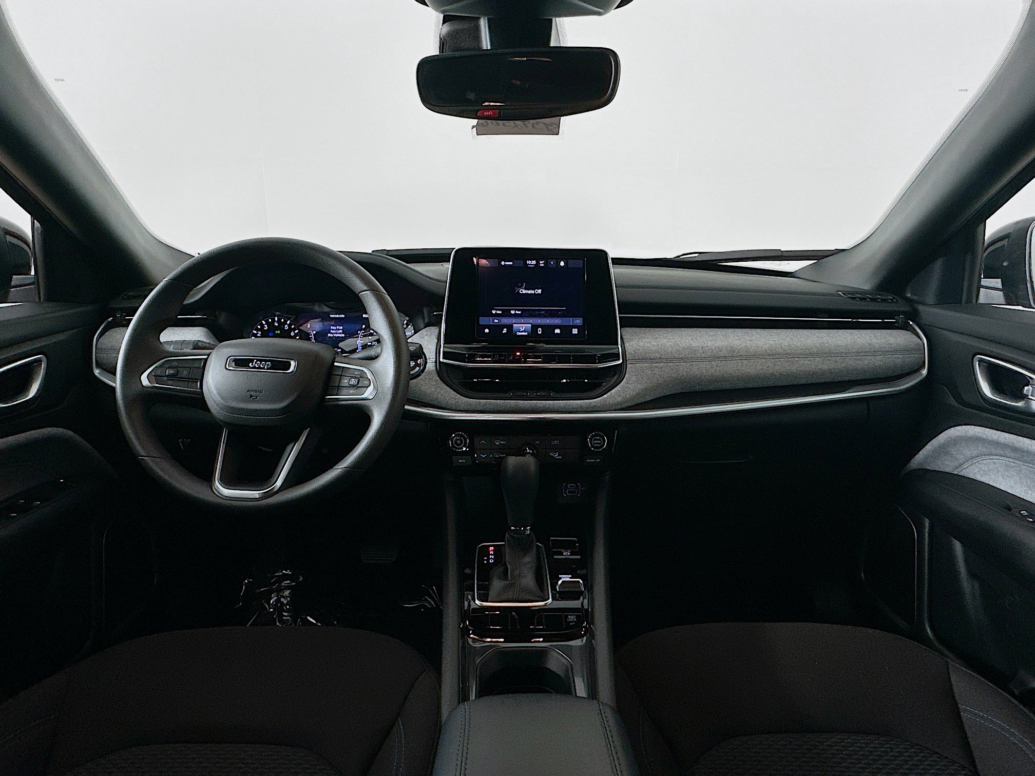 Certified 2025 Jeep Compass Sport image 26