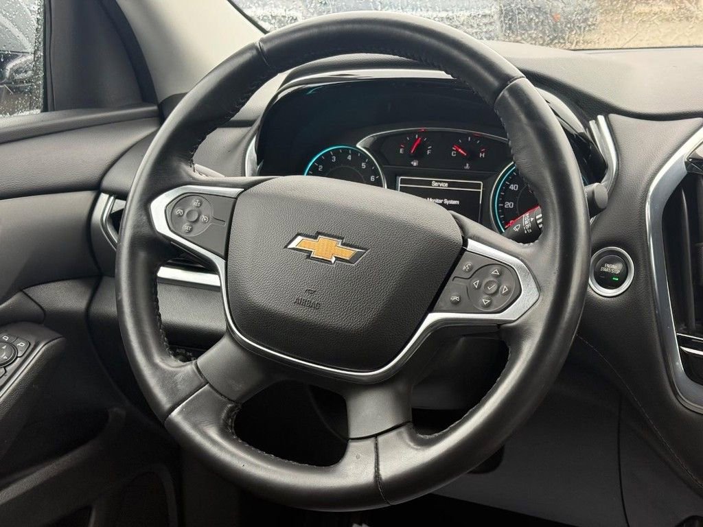 Used 2018 Chevrolet Traverse LT image 16