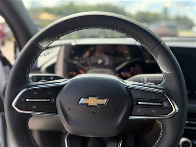 New 2026 Chevrolet Traverse LT image 16