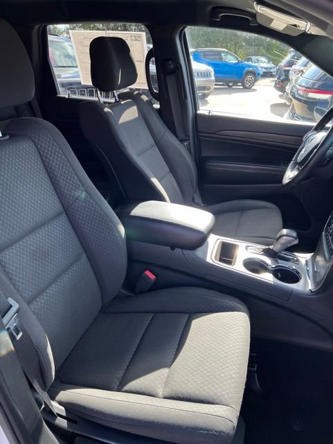 Certified 2019 Jeep Grand Cherokee Laredo AWD/4WD image 14