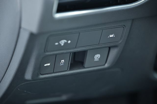 Used 2023 Hyundai Sonata Limited image 18