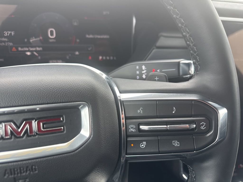 Used 2024 GMC Acadia Elevation image 28