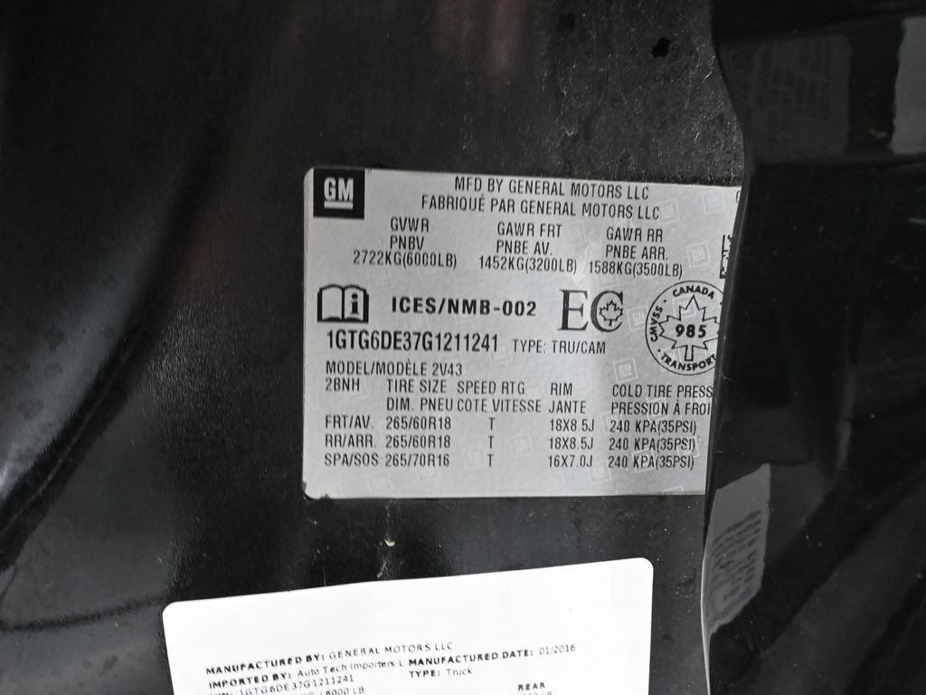 Used 2016 GMC Canyon SLT image 48