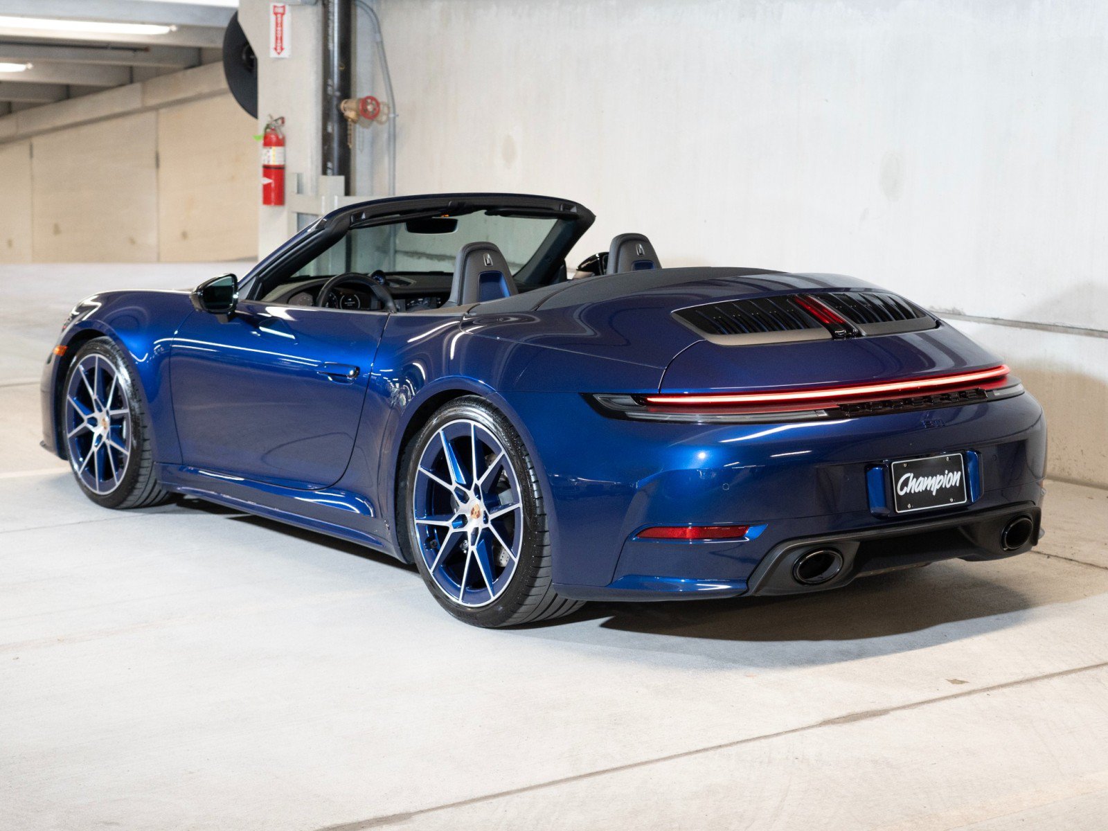 Certified 2026 Porsche 911 Carrera T RWD image 3