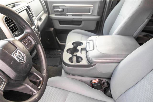 Used 2017 RAM 1500 Classic SLT image 13