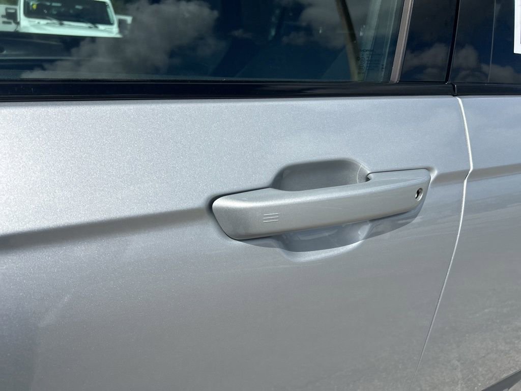 Certified 2025 Jeep Grand Cherokee Limited w/ Black Appearance Package image 22