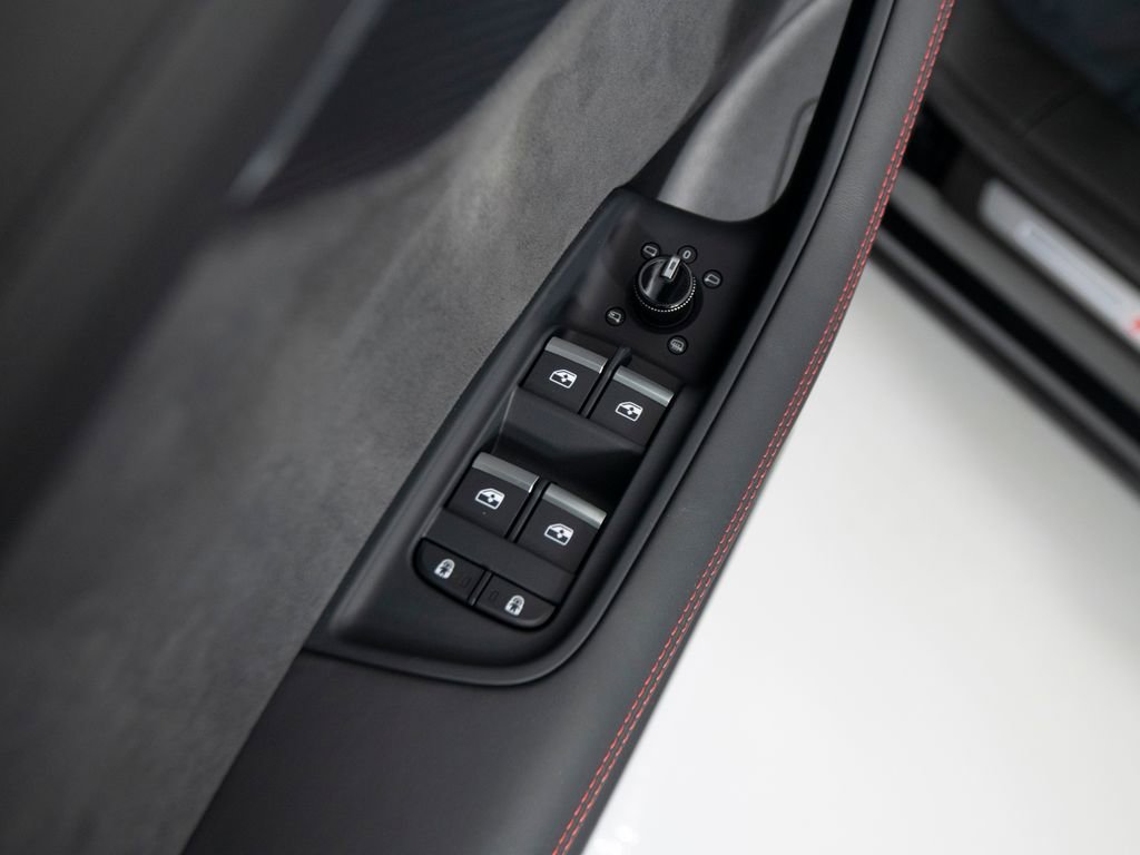 Used 2025 Audi RS Q8 performance image 12