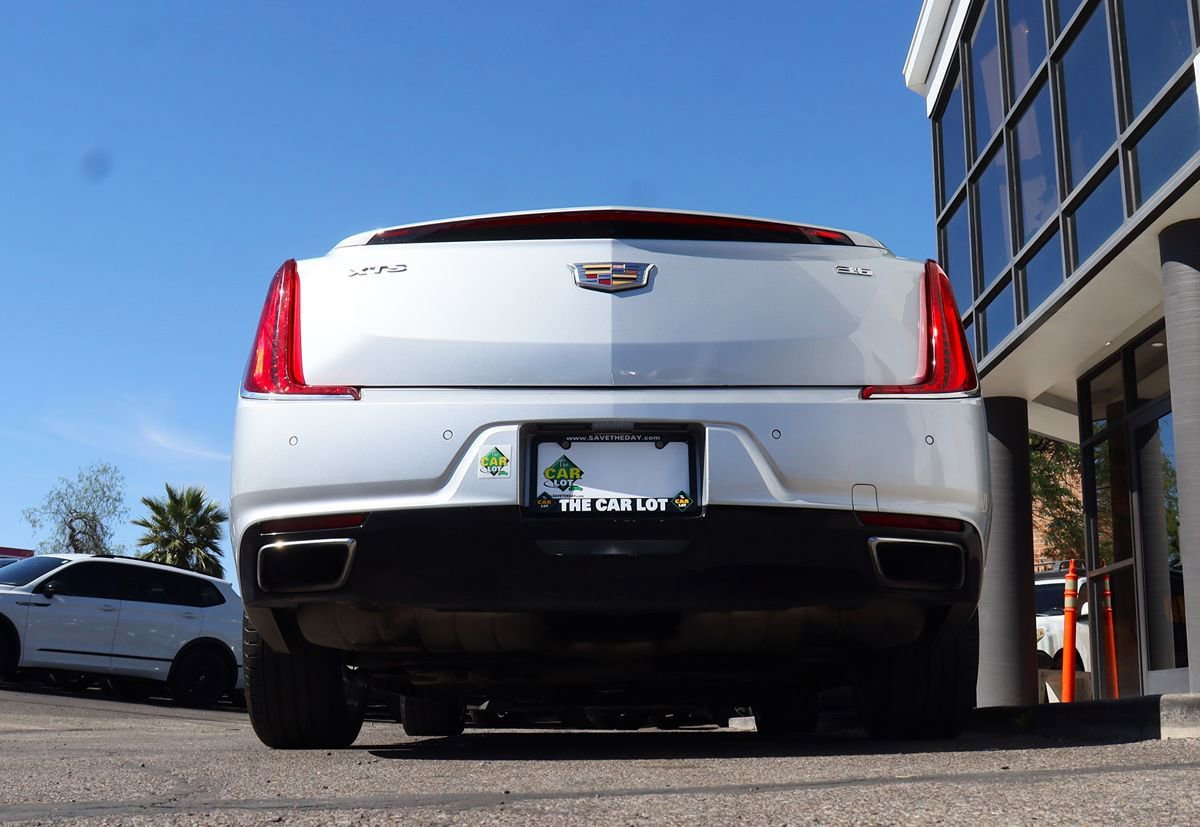 Used 2018 Cadillac XTS Luxury FWD image 12