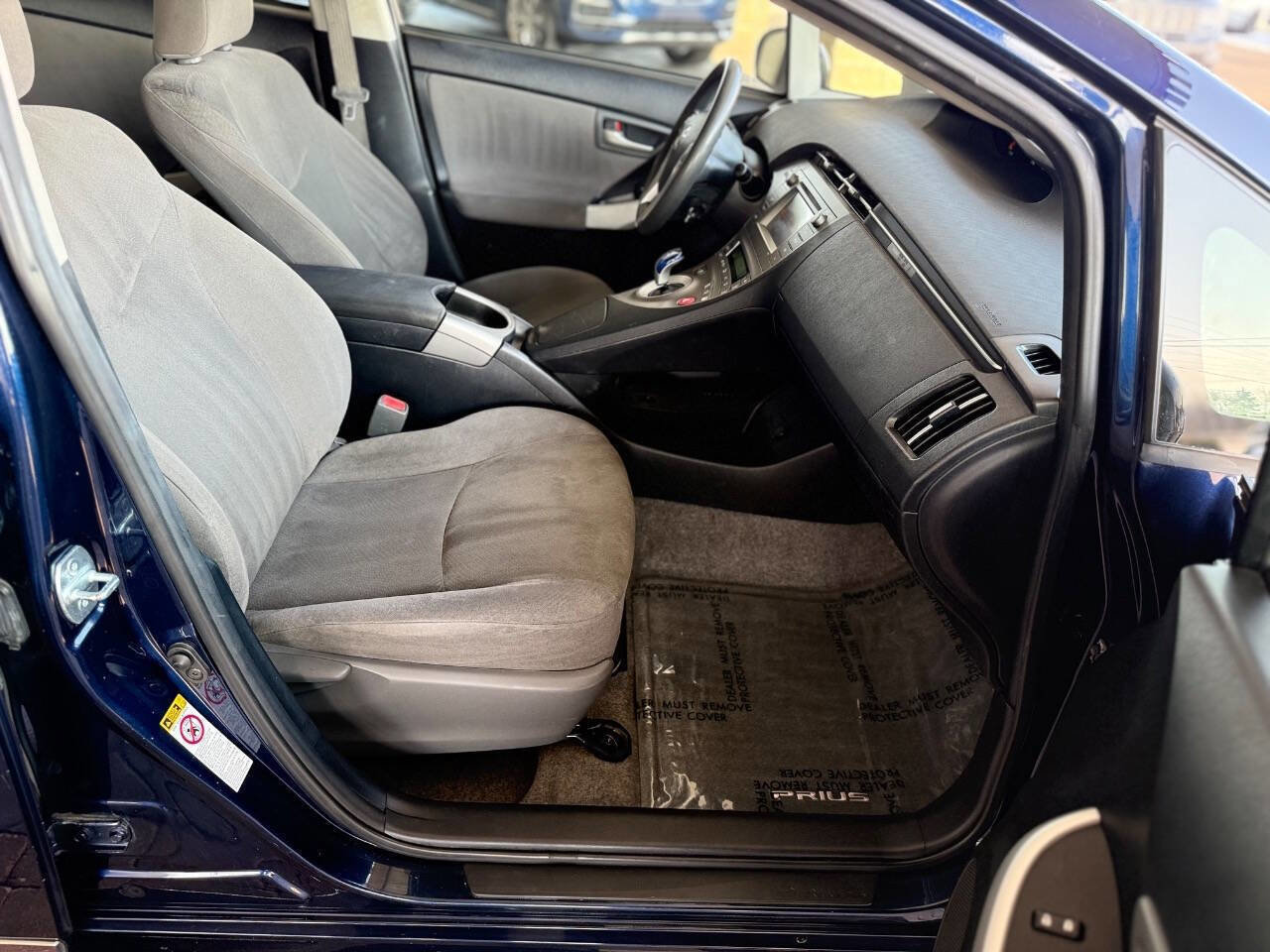 Used 2015 Toyota Prius Two FWD image 33