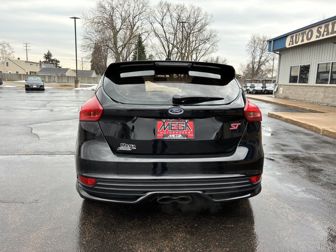 Used 2017 Ford Focus ST image 24