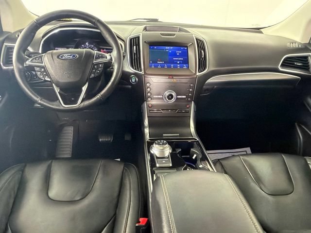 Used 2020 Ford Edge Titanium w/ Class II Trailer Tow Package AWD/4WD image 34