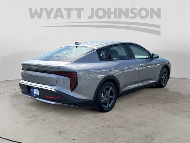 Used 2025 Kia K4 FWD image 5