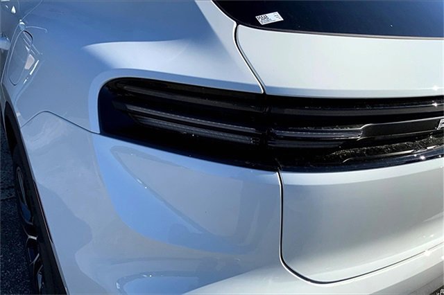 New 2025 Porsche Macan 4S Electric image 19