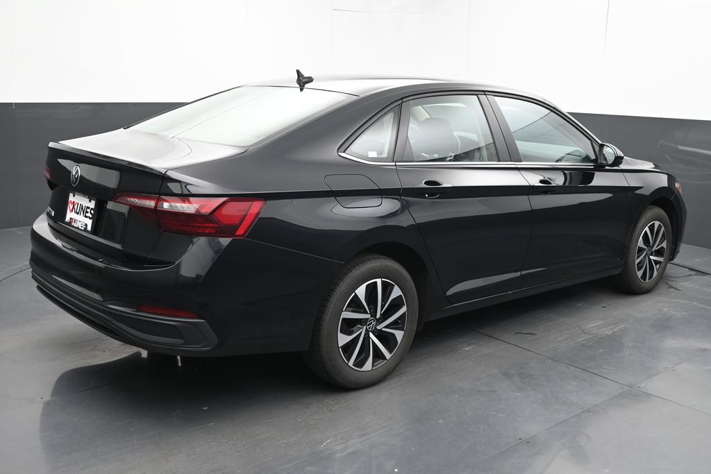 Used 2024 Volkswagen Jetta S FWD image 12