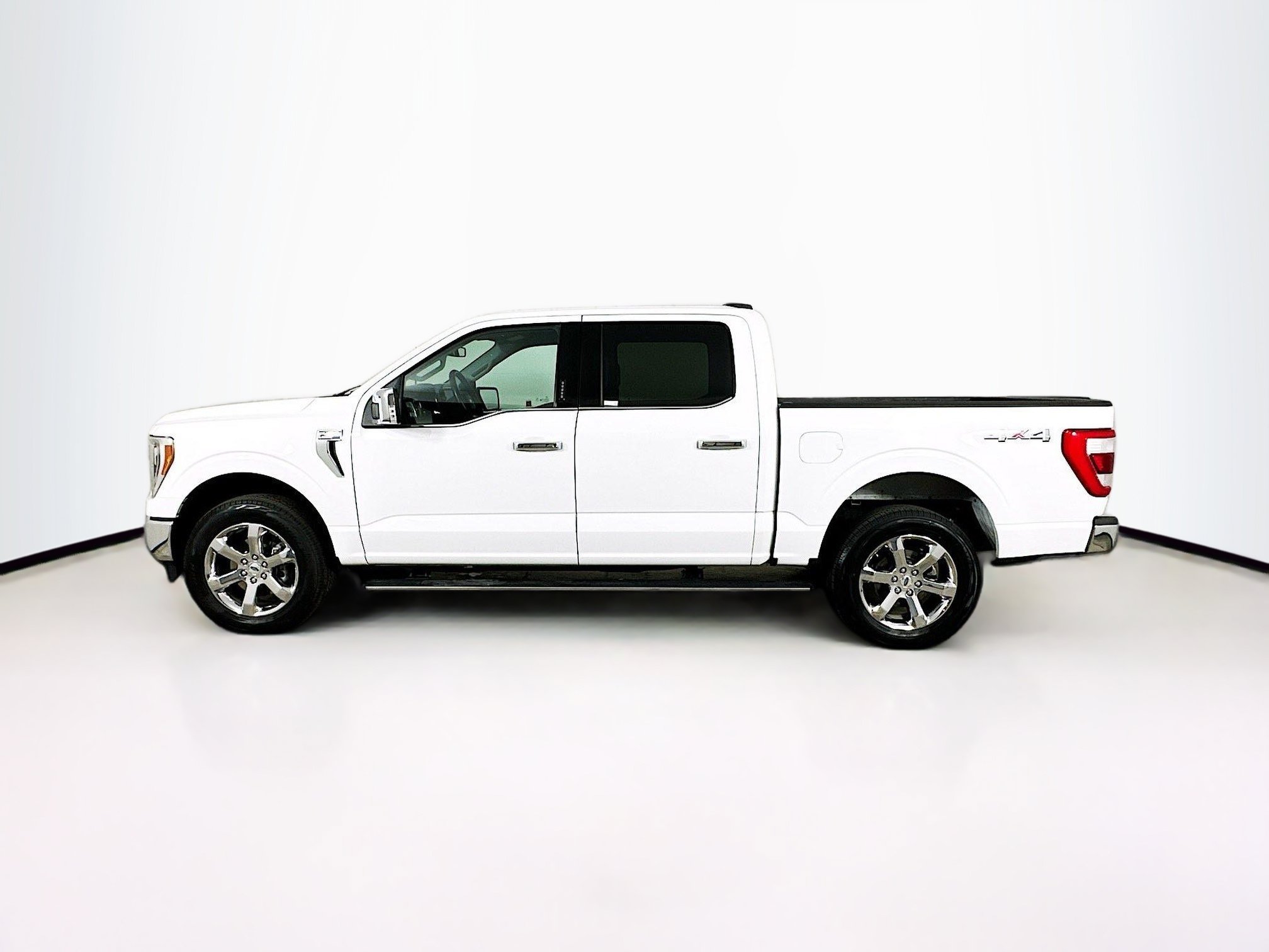 Used 2023 Ford F150 Lariat w/ Equipment Group 502A High AWD/4WD image 4