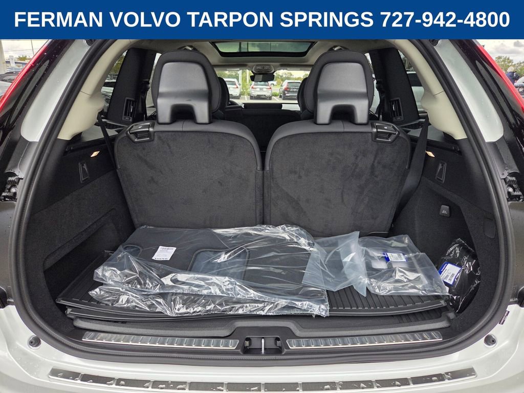 New 2026 Volvo XC90 B6 Plus w/ Protection Package Premier image 18