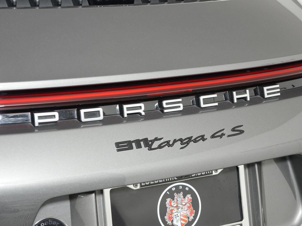Certified 2021 Porsche 911 Targa 4S AWD/4WD image 18
