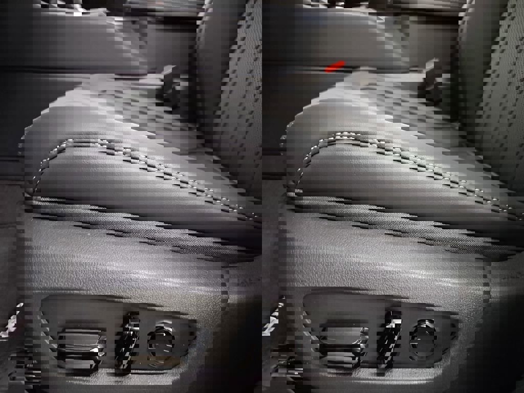 New 2026 Lexus TX 500h AWD image 30