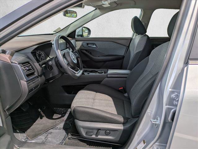 Used 2023 Nissan Rogue SV image 11