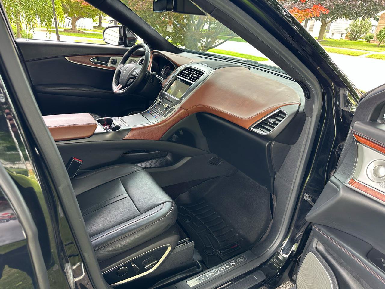 Used 2016 Lincoln MKX Black Label w/ Climate Package AWD/4WD image 37