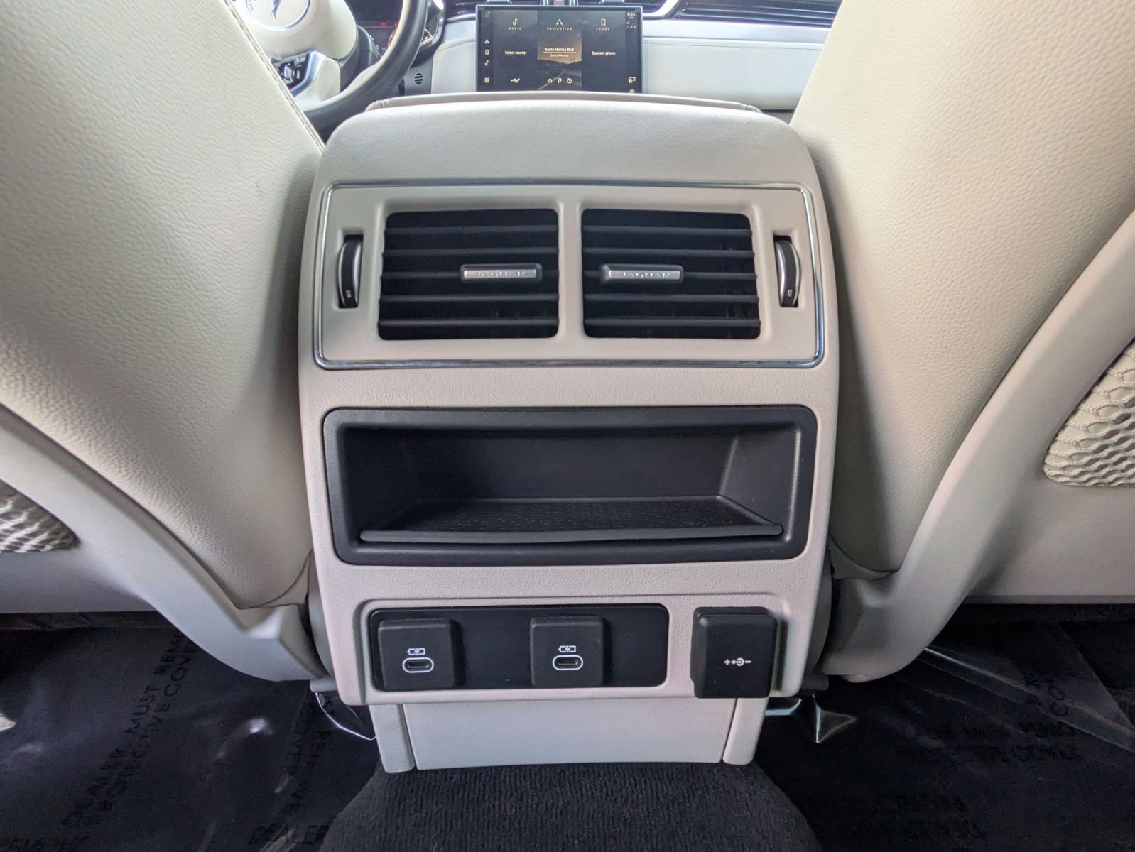 Used 2024 Jaguar F-PACE R-Dynamic S image 18