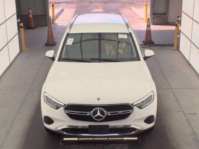 Used 2024 Mercedes-Benz GLC 300 video 2