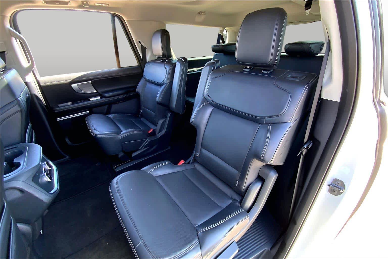 Used 2025 Ford Expedition Max Platinum AWD/4WD image 41