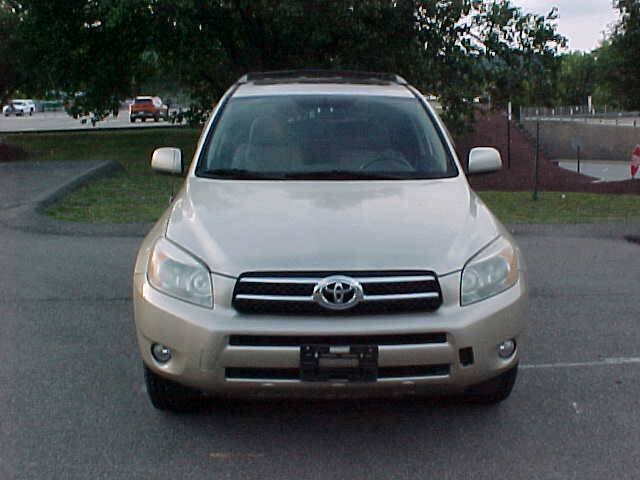Used 2006 Toyota RAV4 Limited AWD/4WD image 1