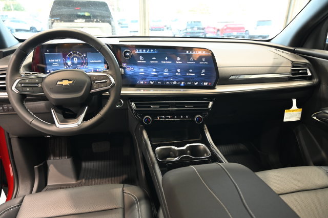 New 2027 Chevrolet Traverse LT w/ LPO, Floor Liner Package AWD/4WD image 13