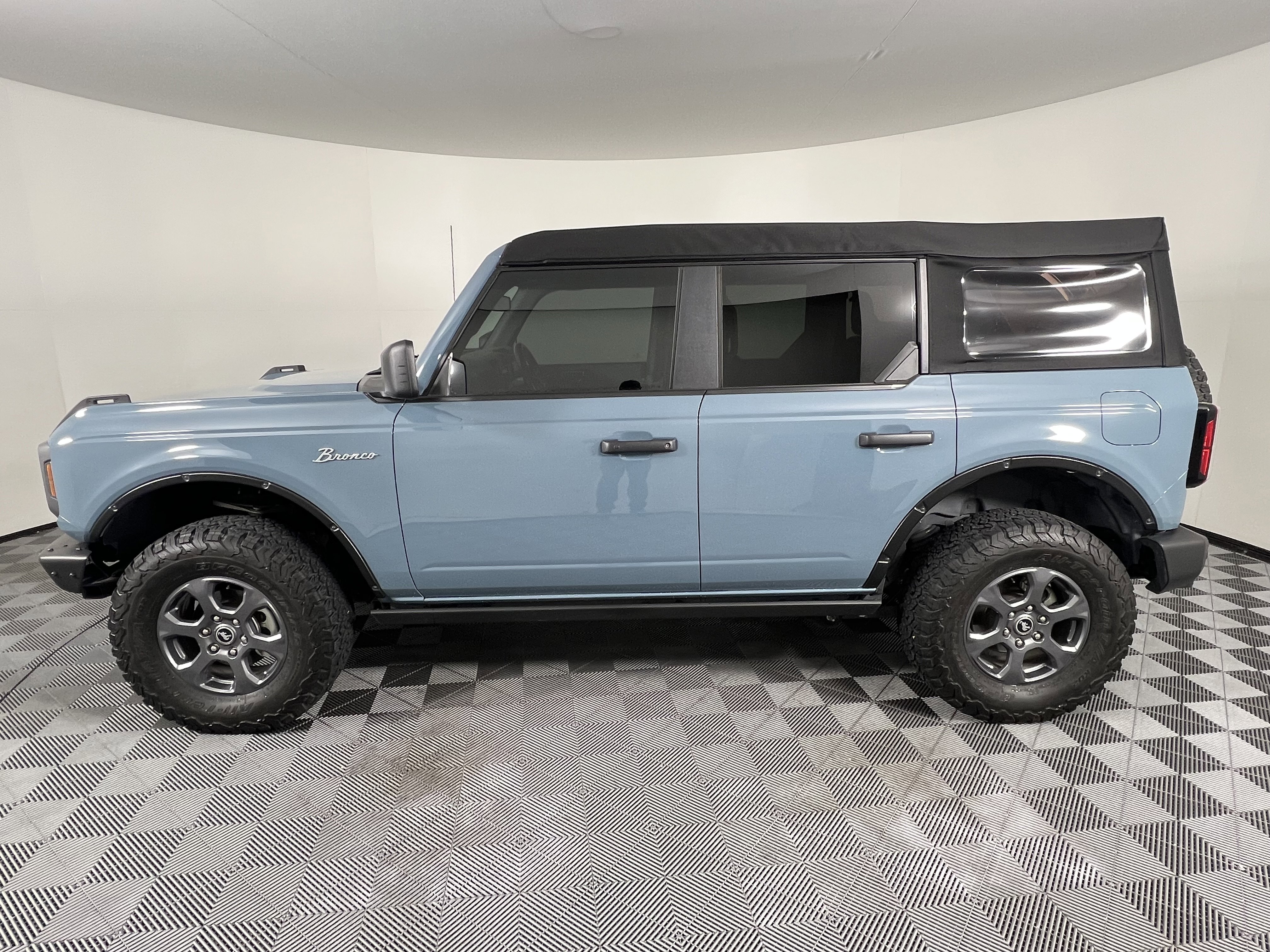 Used 2023 Ford Bronco Big Bend image 8