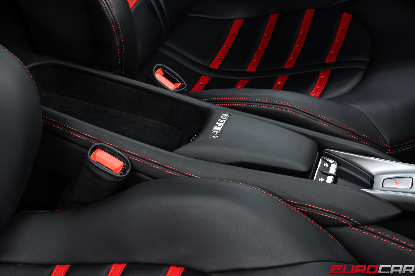 Used 2022 Ferrari F8 Tributo RWD image 36