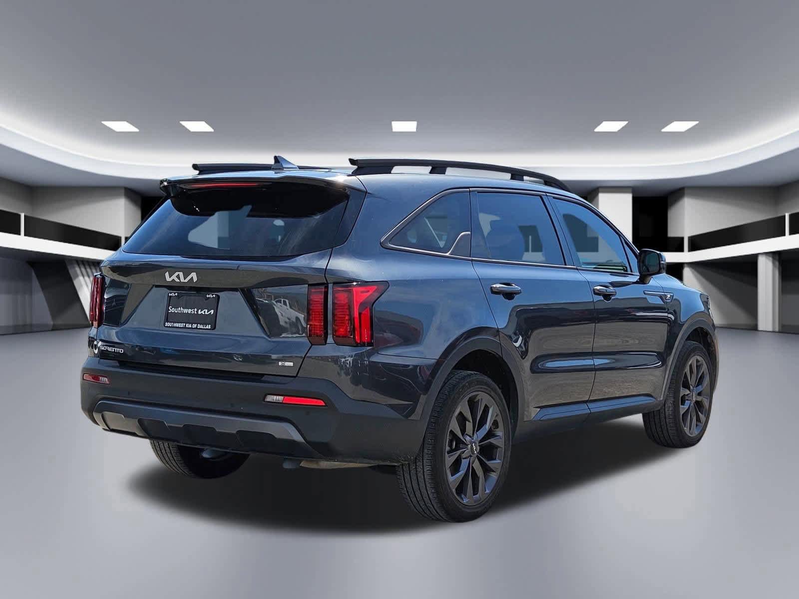 Certified 2023 Kia Sorento X-Line EX AWD/4WD image 5