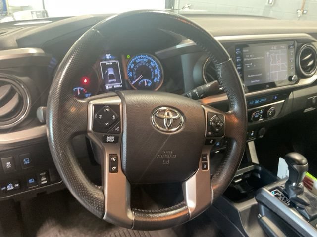 Used 2022 Toyota Tacoma Limited w/ Nightshade Package AWD/4WD image 22