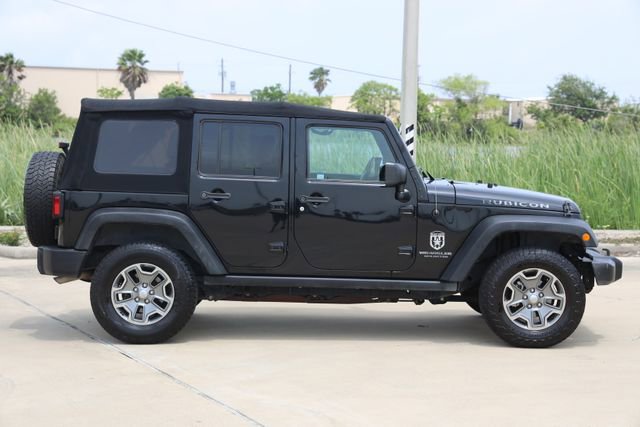 Used 2016 Jeep Wrangler Unlimited Rubicon w/ Connectivity Group AWD/4WD image 4