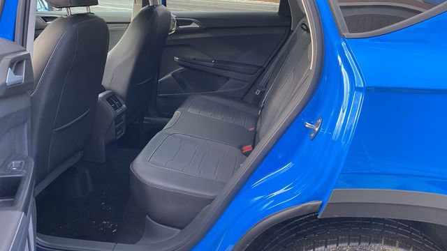 New 2026 Volkswagen Taos SE image 22