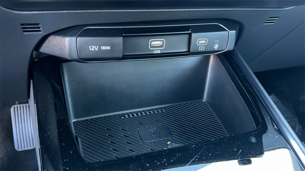 New 2025 Kia Niro EX image 16