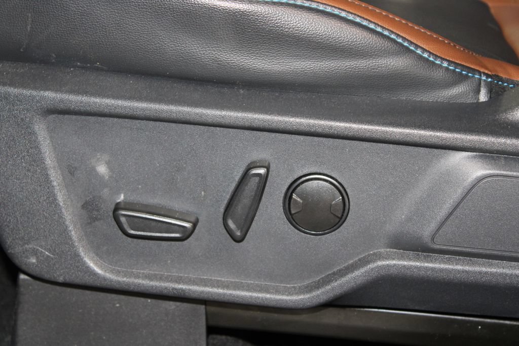 Used 2024 Ford Bronco Outer Banks AWD/4WD image 16