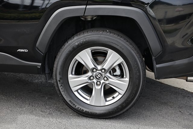 Used 2024 Toyota RAV4 XLE image 6